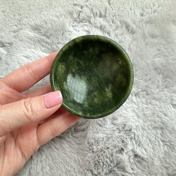 New Beautiful Small/Mini Nephrite Jade Bowl - Picture 5 of 6